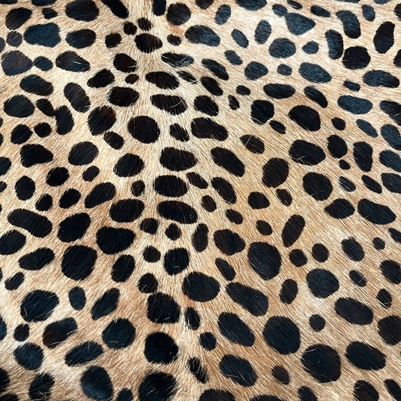 Clare Vivier fold over leopard clutch - Picture 3 of 4
